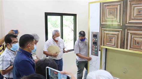 CDO opens PHP367.